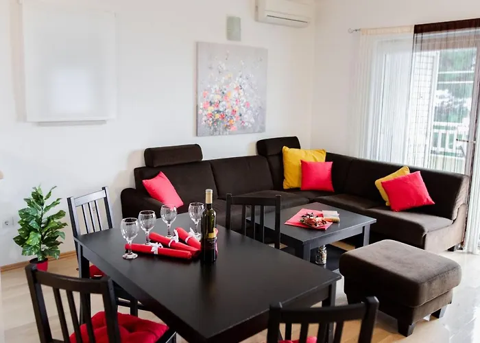 Five Apartman Brela